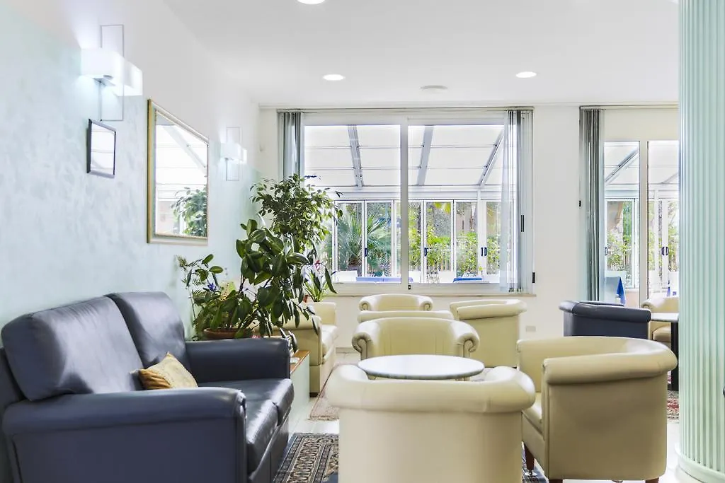 Hotel Ideal Bianchini Riccione 3*,
